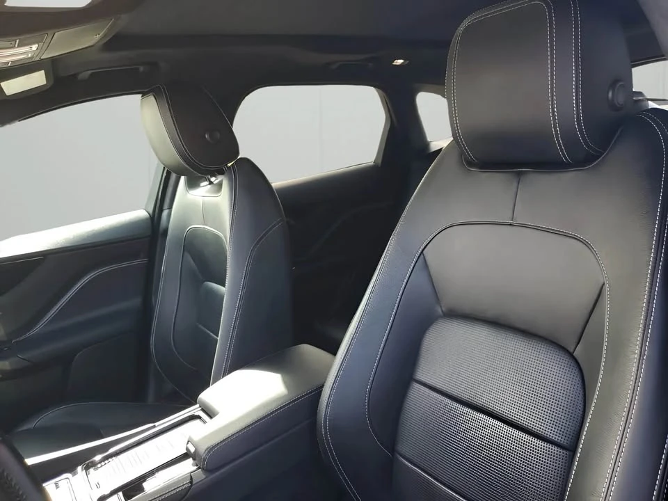 2020 Jaguar F-Pace - Image 5 of 18