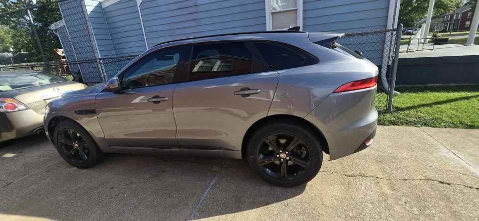 2020 Jaguar F-Pace - Image 9 of 13