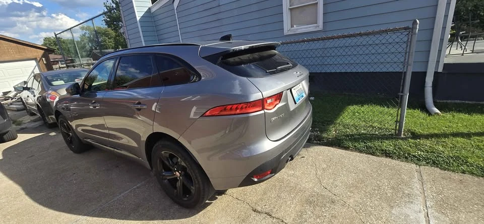 2020 Jaguar F-Pace - Image 11 of 13