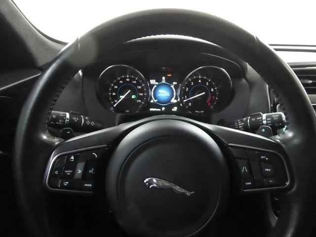 2020 Jaguar F-Pace - Image 10 of 20