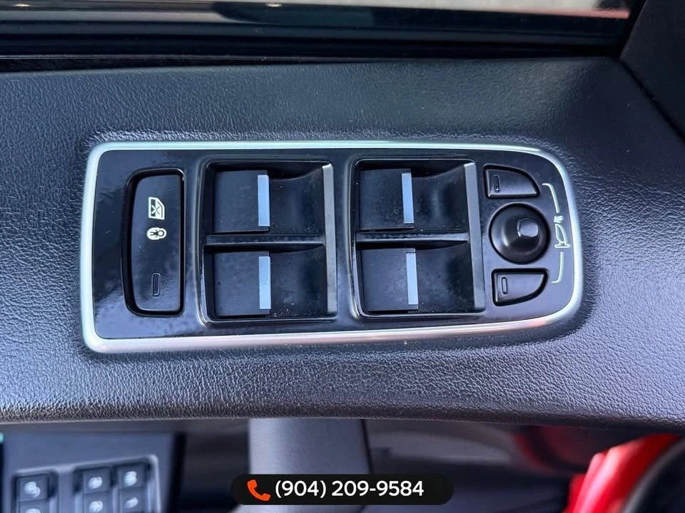 2020 Jaguar F-Pace - Image 14 of 20