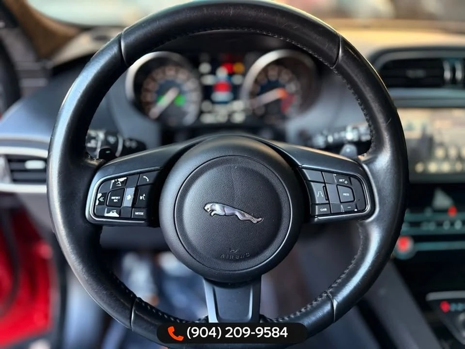 2020 Jaguar F-Pace - Image 15 of 20