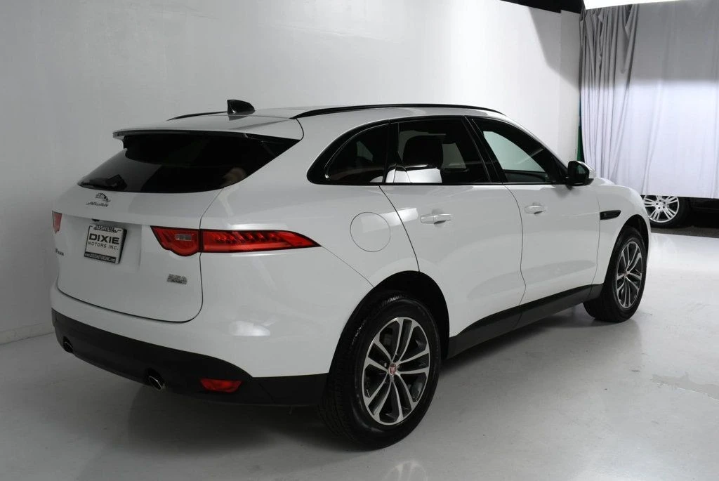 2020 Jaguar F-Pace - Image 8 of 12