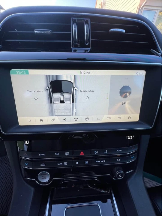 2020 Jaguar F-Pace - Image 13 of 19
