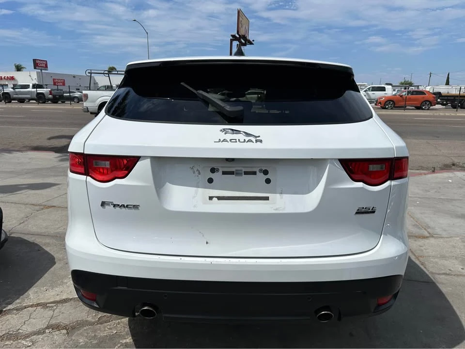 2020 Jaguar F-Pace - Image 5 of 10