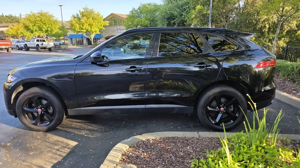 2020 Jaguar F-Pace - Image 6 of 14