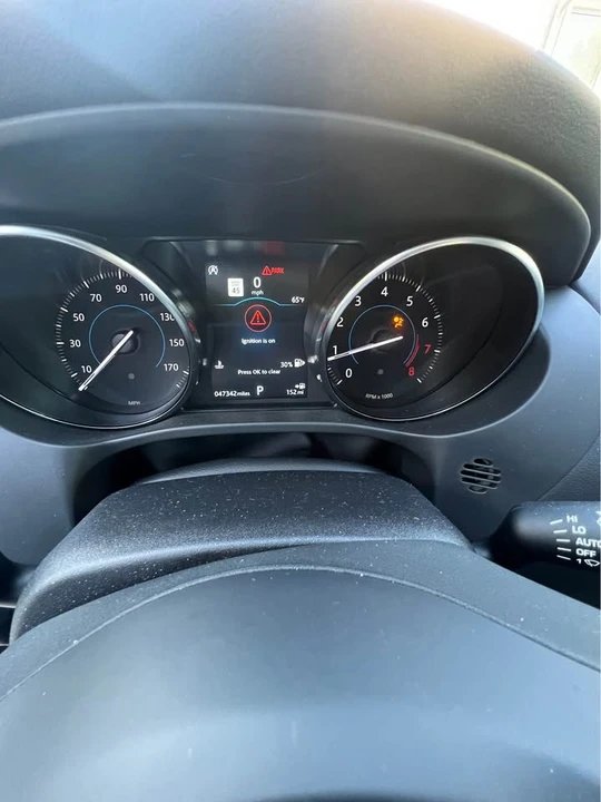 2020 Jaguar F-Pace - Image 8 of 19