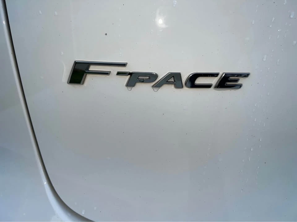 2020 Jaguar F-Pace - Image 5 of 19