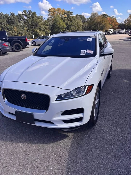 2020 Jaguar F-Pace - Image 2 of 12