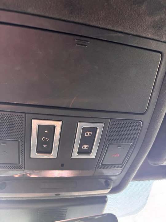 2020 Jaguar F-Pace - Image 9 of 12