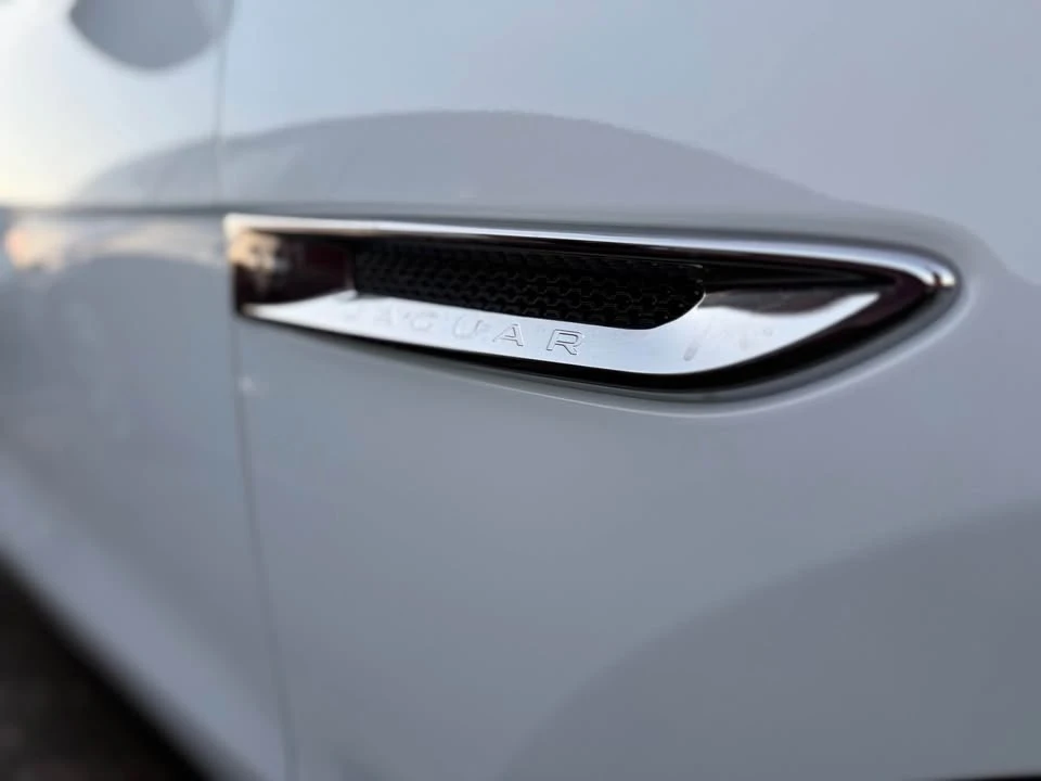 2020 Jaguar F-Pace - Image 4 of 15