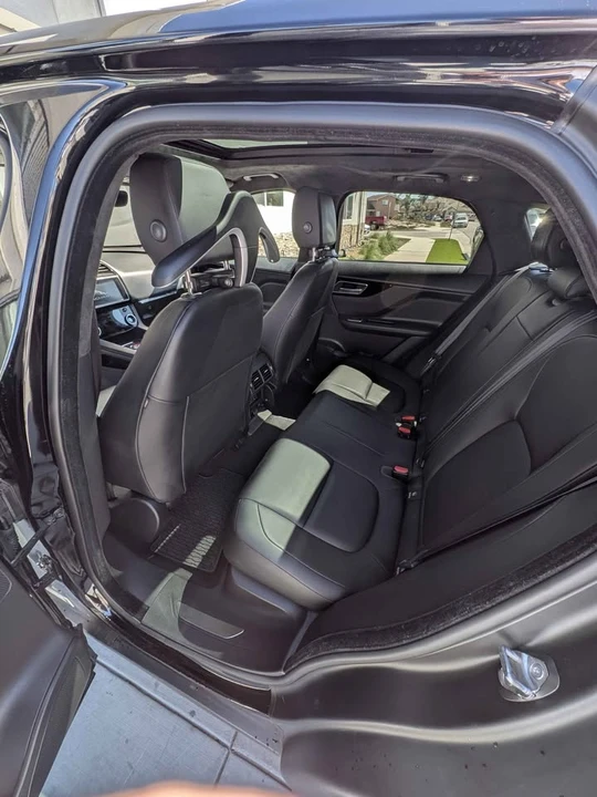 2020 Jaguar F-Pace - Image 10 of 17