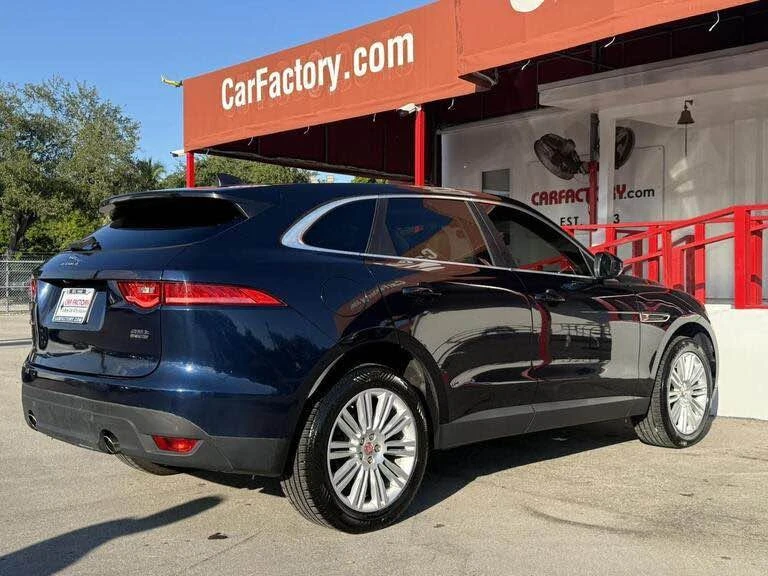 2020 Jaguar F-Pace - Image 9 of 14