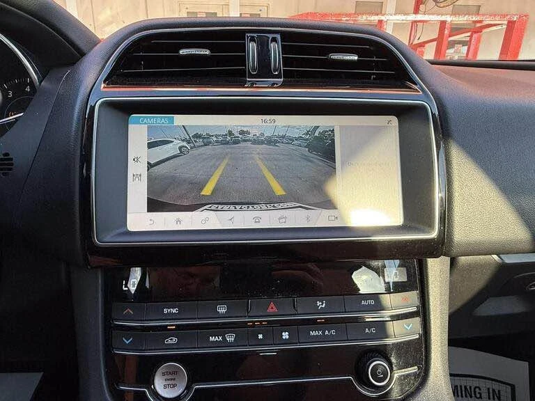 2020 Jaguar F-Pace - Image 19 of 19