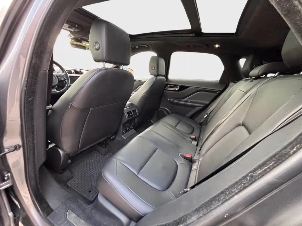 2020 Jaguar F-Pace - Image 16 of 17
