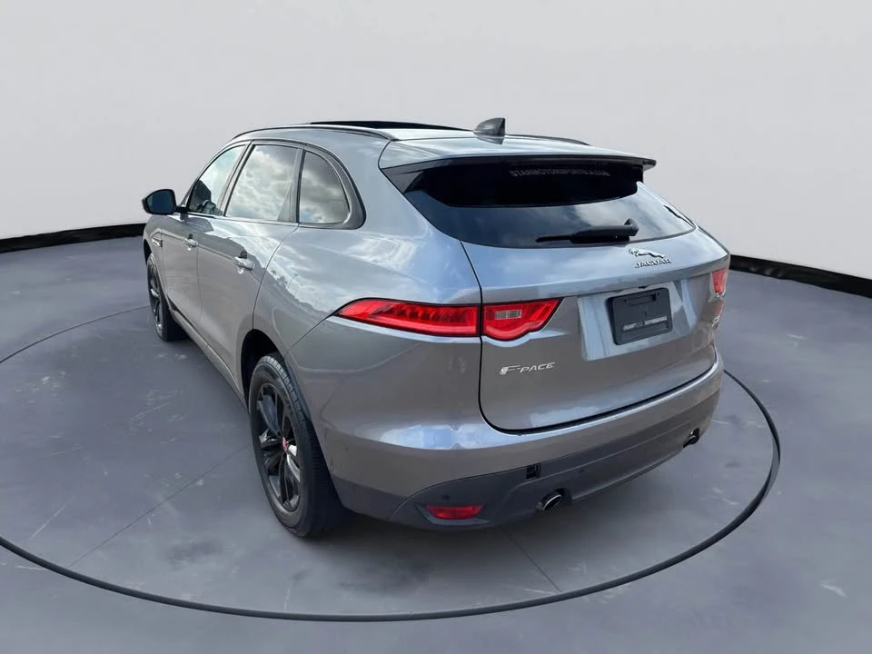 2020 Jaguar F-Pace - Image 6 of 17
