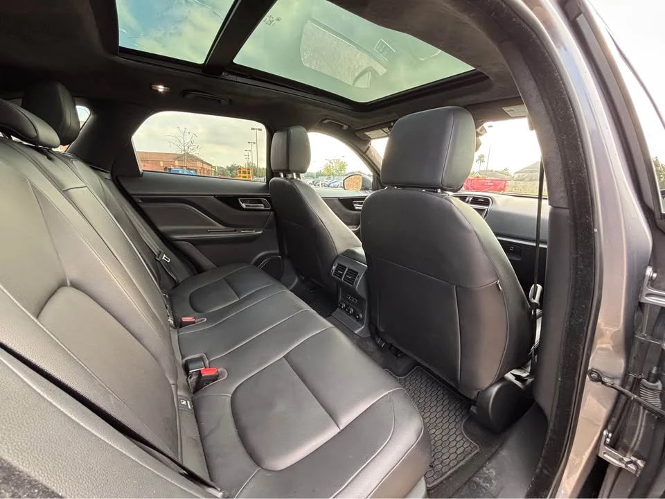 2020 Jaguar F-Pace - Image 14 of 20