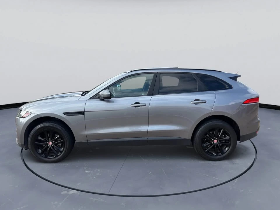 2020 Jaguar F-Pace - Image 7 of 17