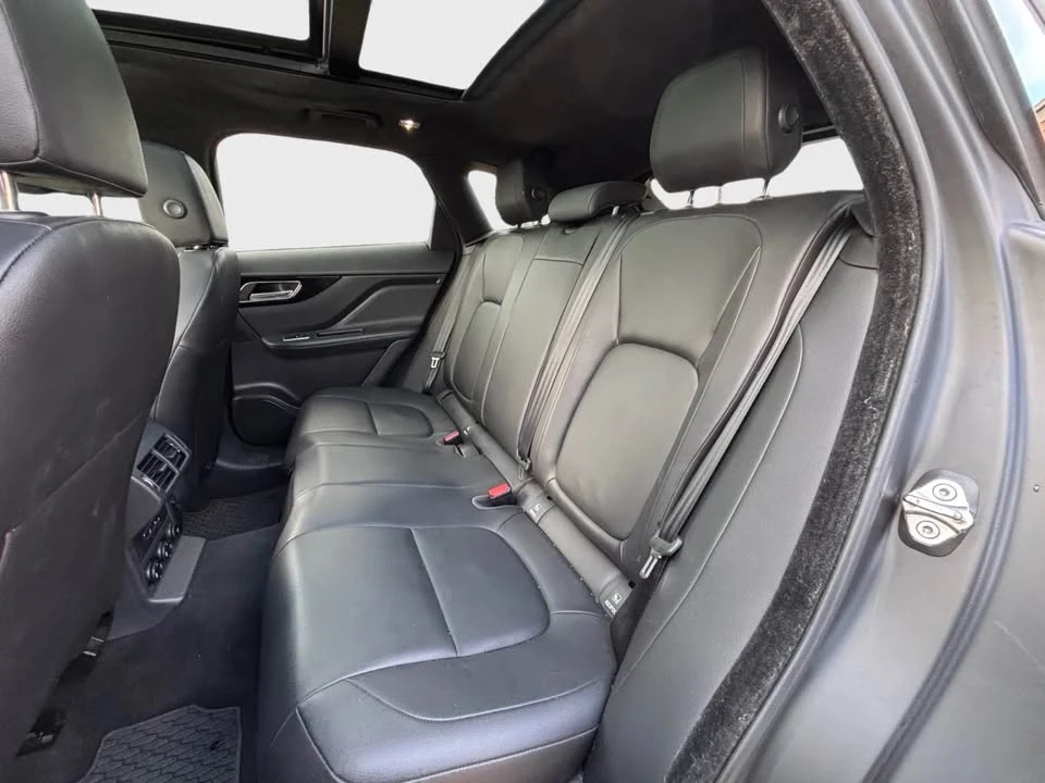 2020 Jaguar F-Pace - Image 15 of 17