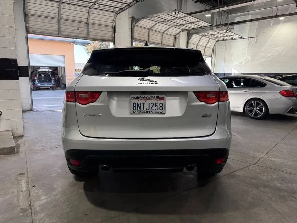 2020 Jaguar F-Pace - Image 6 of 20