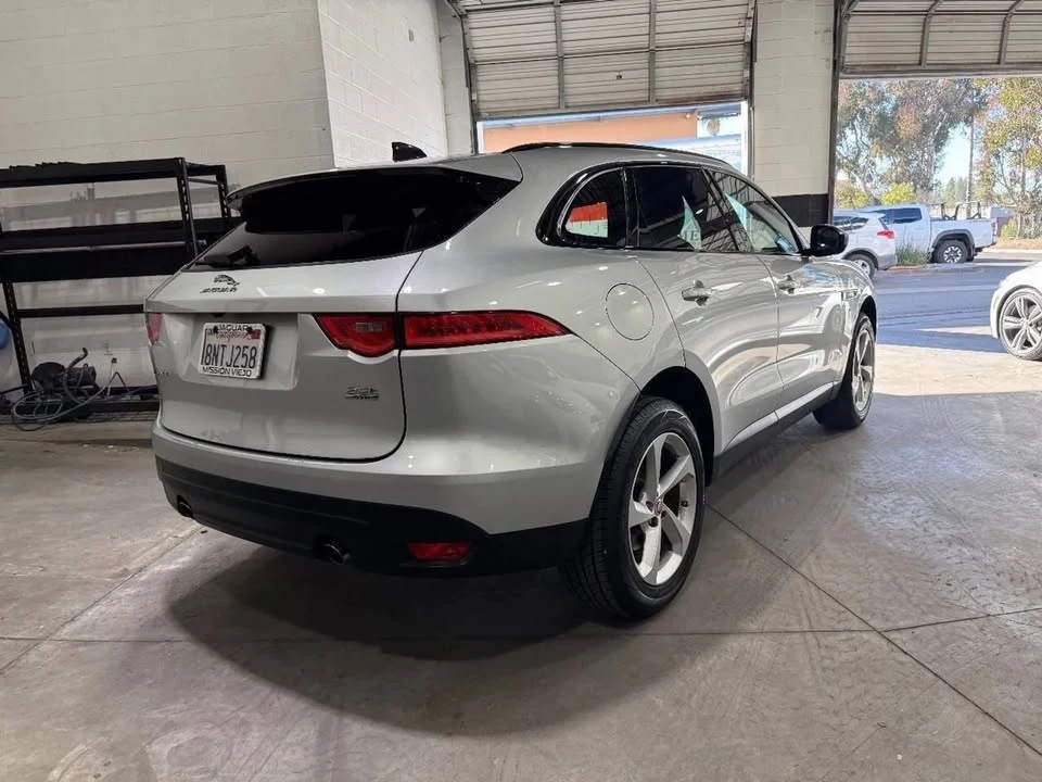 2020 Jaguar F-Pace - Image 7 of 20