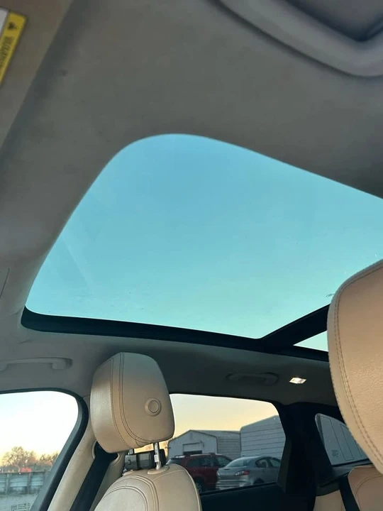 2020 Jaguar F-Pace - Image 9 of 12