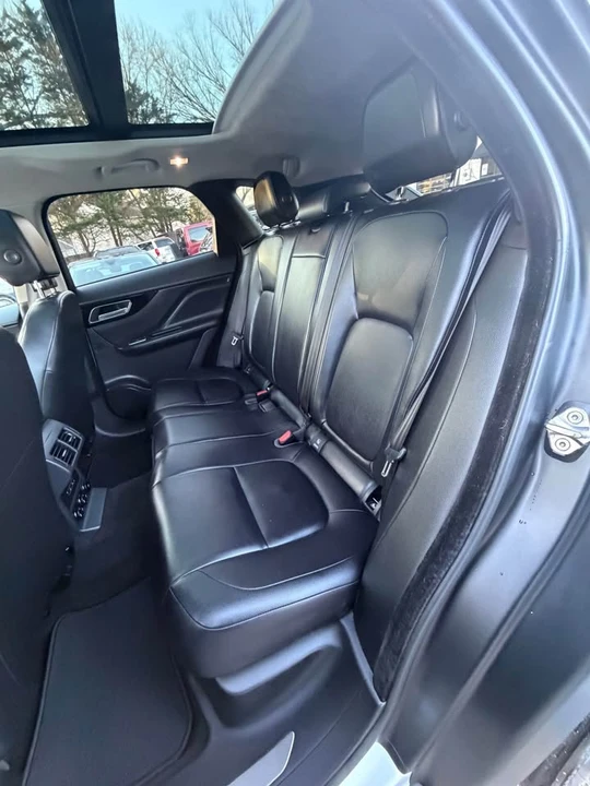 2020 Jaguar F-Pace - Image 18 of 19