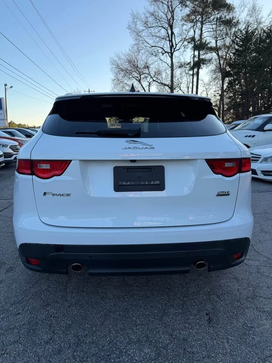 2020 Jaguar F-Pace - Image 3 of 19