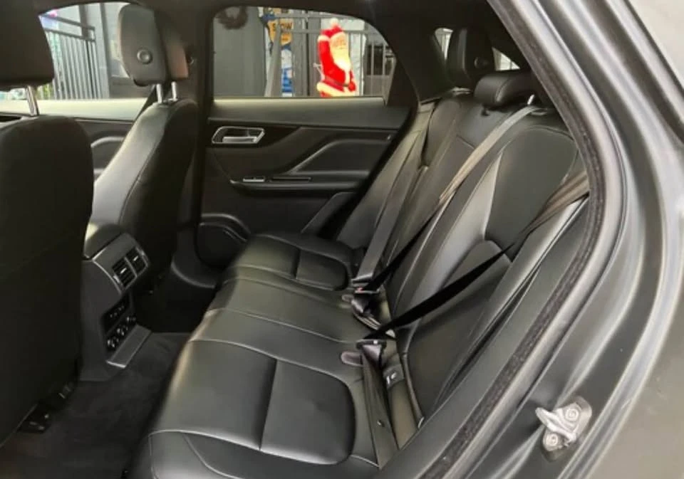 2020 Jaguar F-Pace - Image 11 of 13