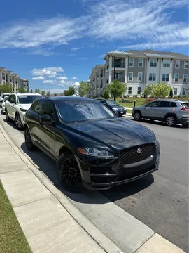 2020 Jaguar F-PACE 25t Premium Sport Utility 4D