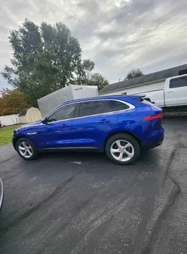 2020 Jaguar F-PACE 25t Premium Sport Utility 4D