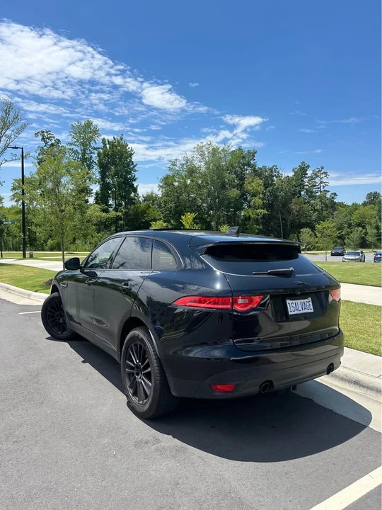 2020 Jaguar F-Pace - Image 2 of 2