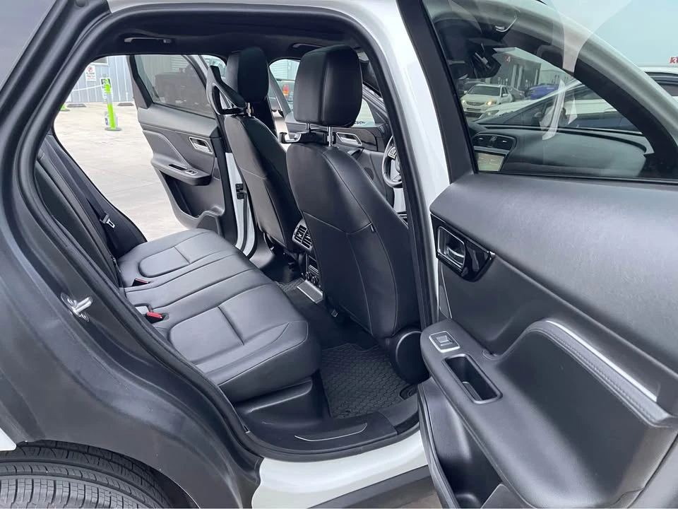 2020 Jaguar F-Pace - Image 11 of 20