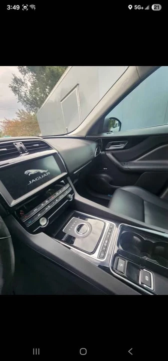 2020 Jaguar F-Pace - Image 5 of 6
