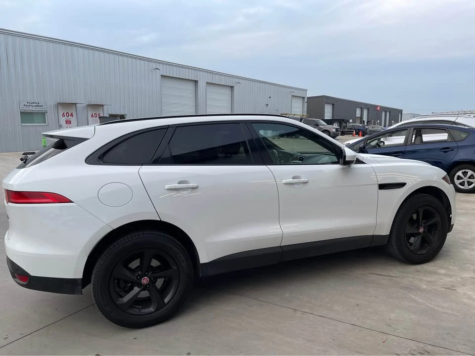 2020 Jaguar F-Pace - Image 7 of 20
