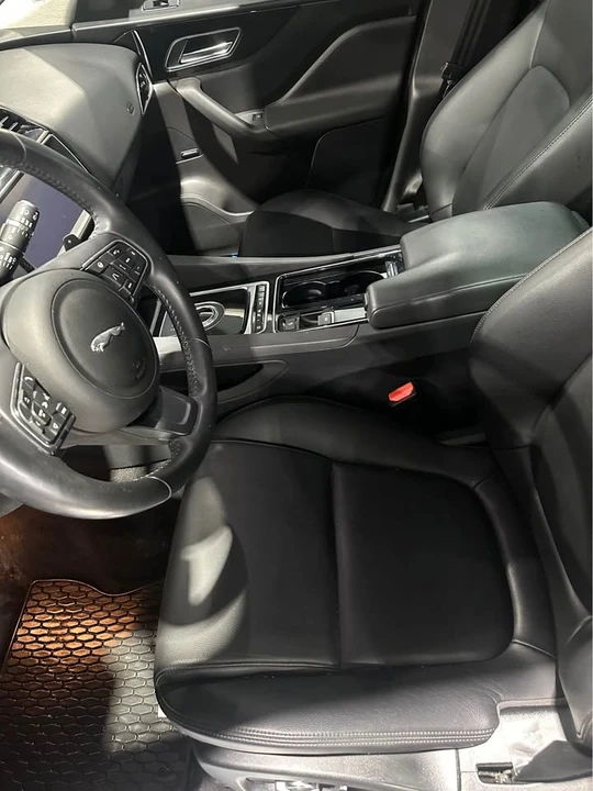 2020 Jaguar F-Pace - Image 8 of 13