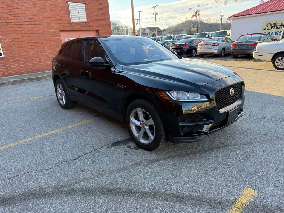 2020 Jaguar F-Pace - Image 3 of 15