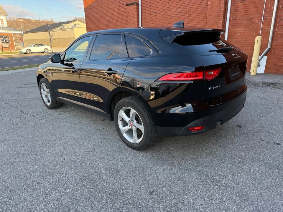 2020 Jaguar F-Pace - Image 6 of 15