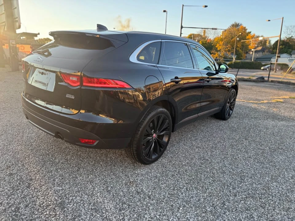2020 Jaguar F-Pace - Image 5 of 16