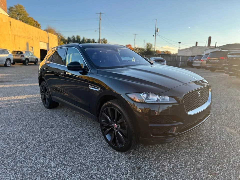 2020 Jaguar F-Pace - Image 3 of 16
