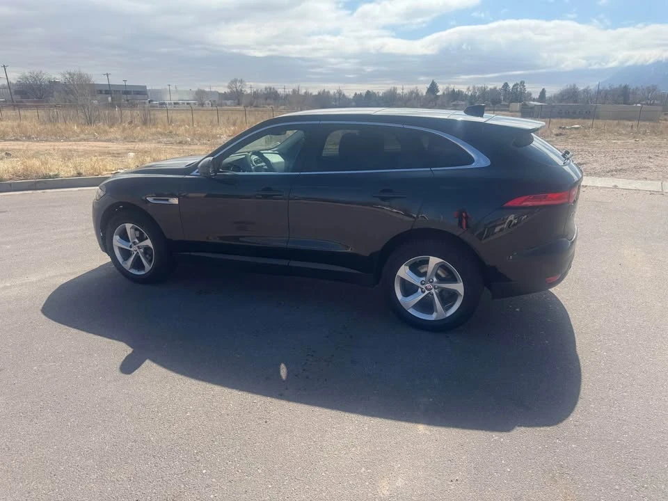 2020 Jaguar F-Pace - Image 3 of 10