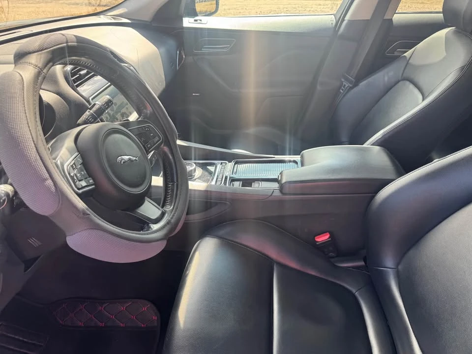 2020 Jaguar F-Pace - Image 10 of 10