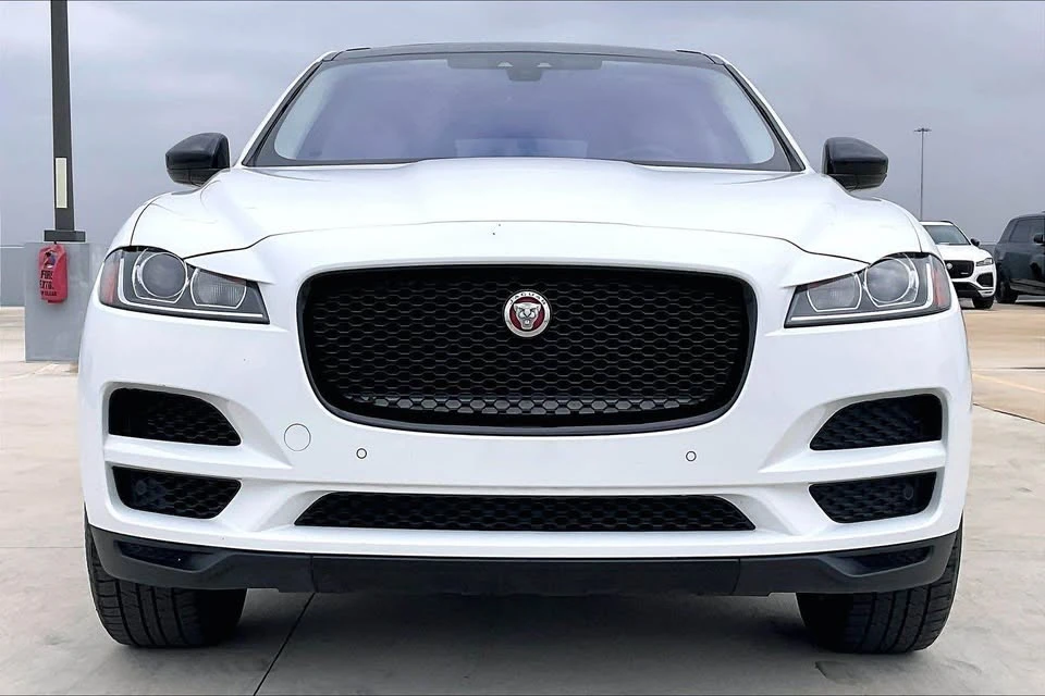 2020 Jaguar F-Pace - Image 2 of 14