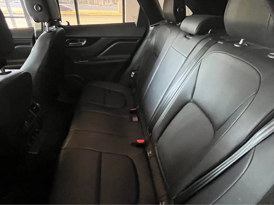 2020 Jaguar F-Pace - Image 14 of 20