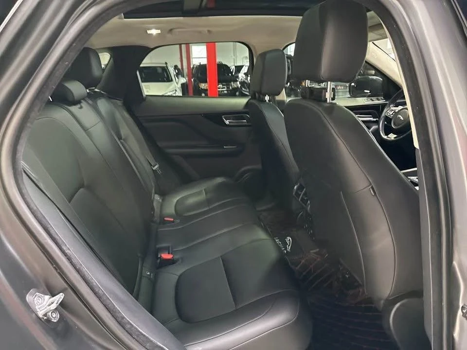 2020 Jaguar F-Pace - Image 18 of 19