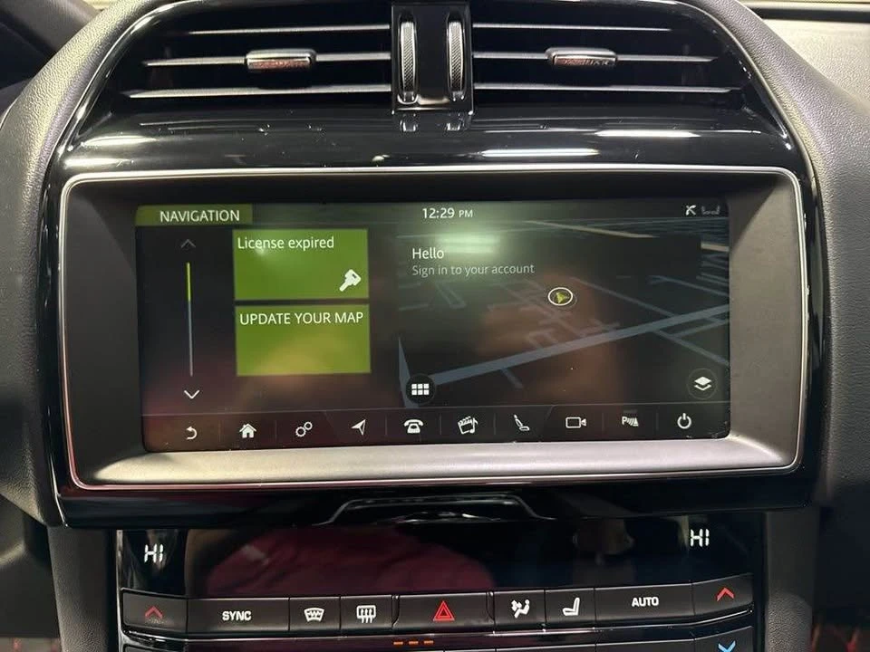 2020 Jaguar F-Pace - Image 11 of 19
