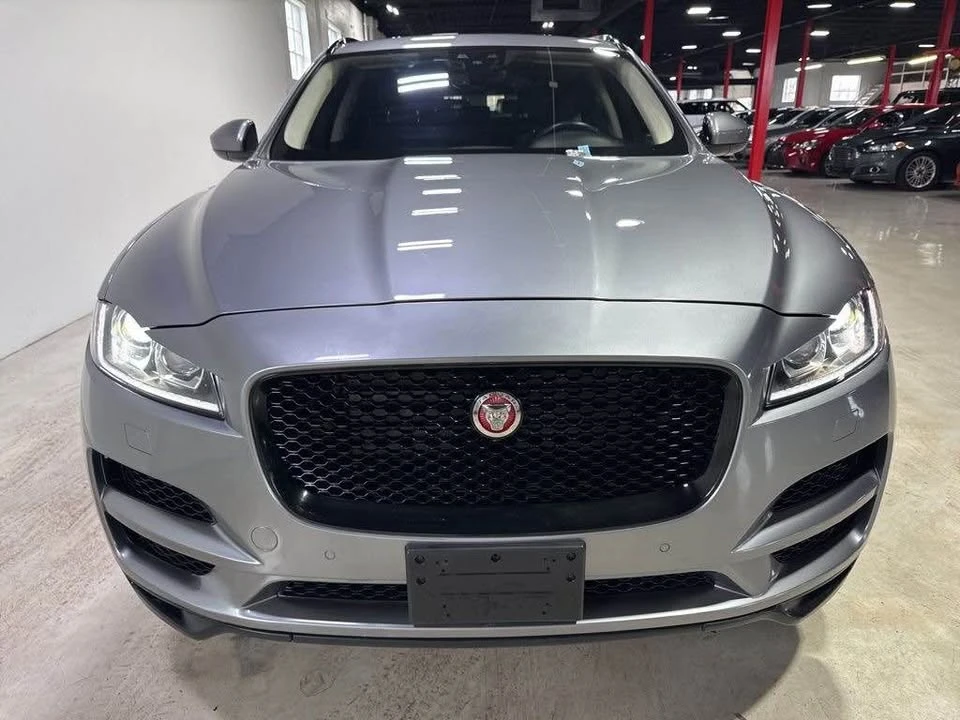 2020 Jaguar F-Pace - Image 7 of 19