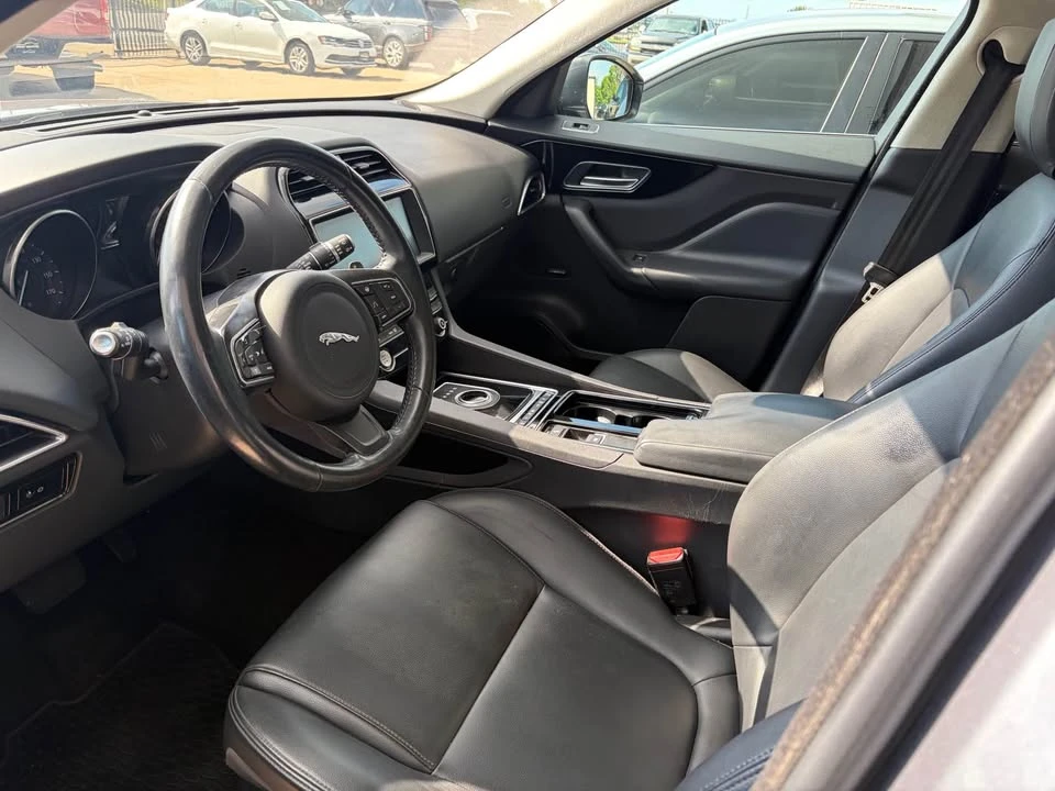 2020 Jaguar F-Pace - Image 6 of 8