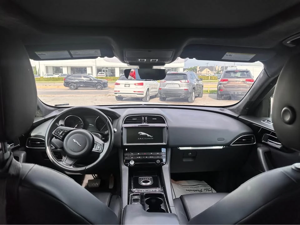 2020 Jaguar F-Pace - Image 2 of 6