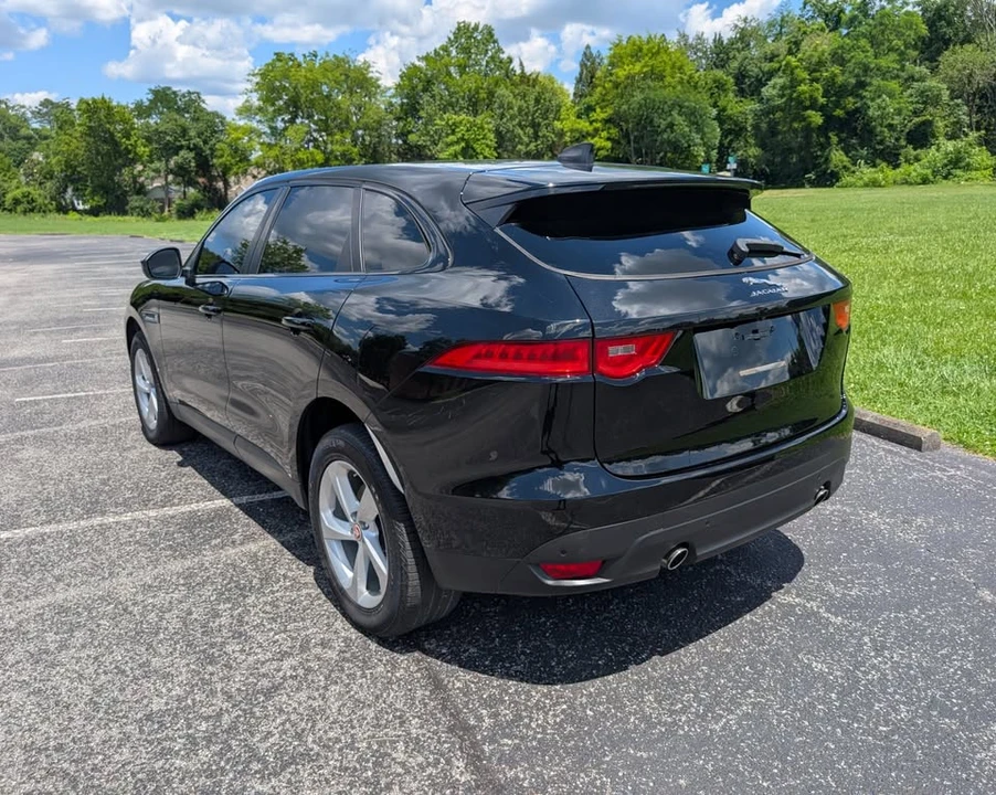 2020 Jaguar F-Pace - Image 3 of 19